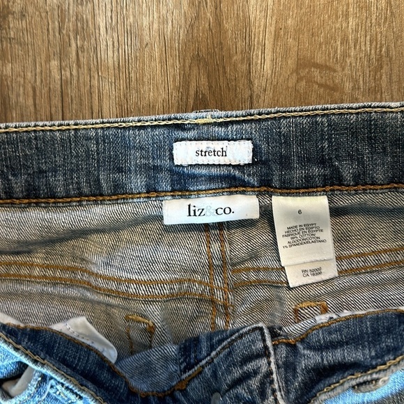 LIZ&CO STRETCH JEANS SIZE(6) - Picture 4 of 7